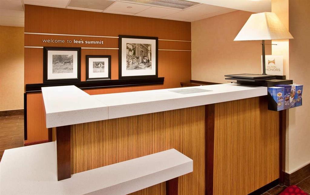 Hampton Inn Kansas City-Lee'S Summit Beltér fotó