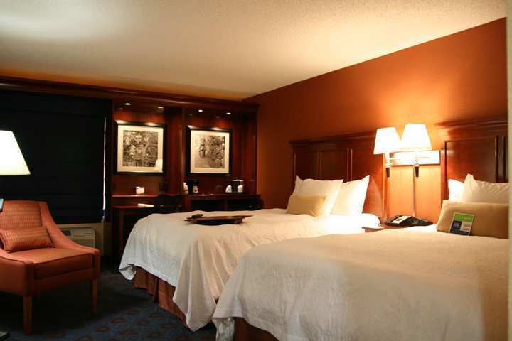 Hampton Inn Kansas City-Lee'S Summit Szoba fotó